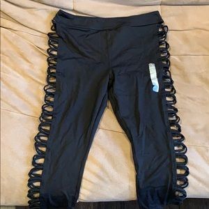 Black Capri Leggings